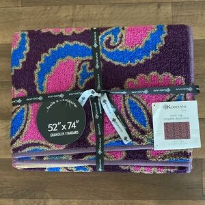 KORHANI 52"X74"  area rug.  100% Nylon, Gel Foam Backing